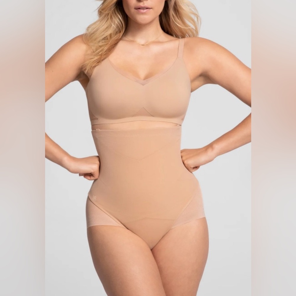 Honey love superpower brief size L Sand